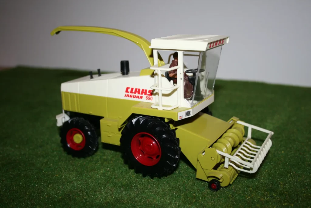 Claas Jaguar 690 pick-up