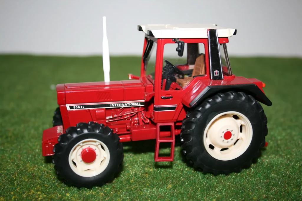 IH 956 XL