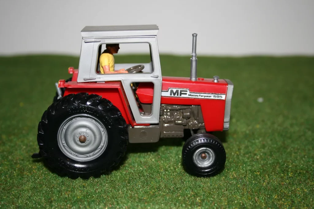 Massey Ferguson 595