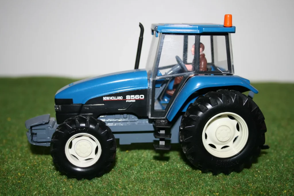New Holland Ford 8560