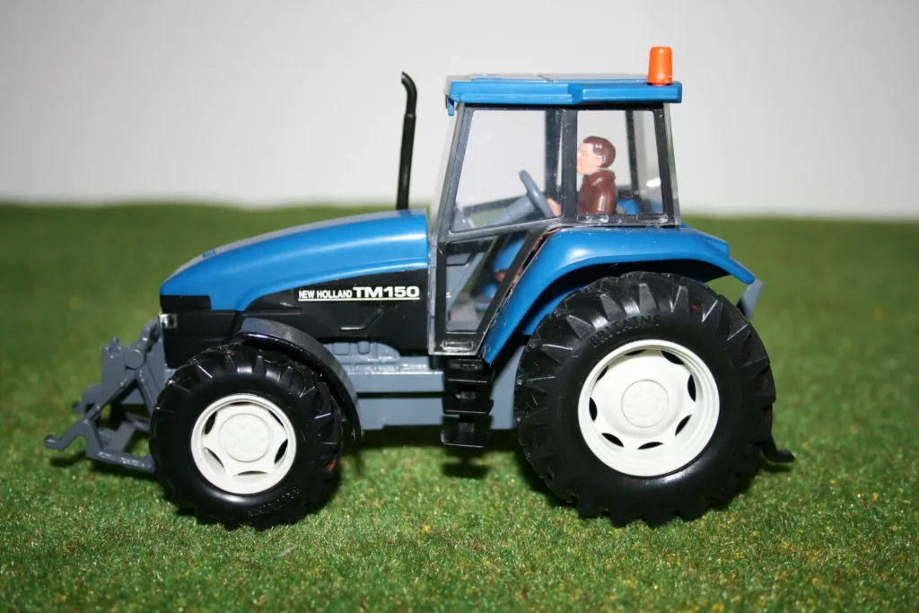 New Holland TM150