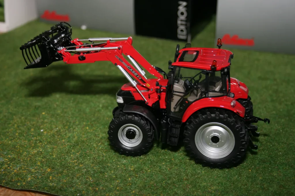 Case IH Farmall 115 U avec chargeur