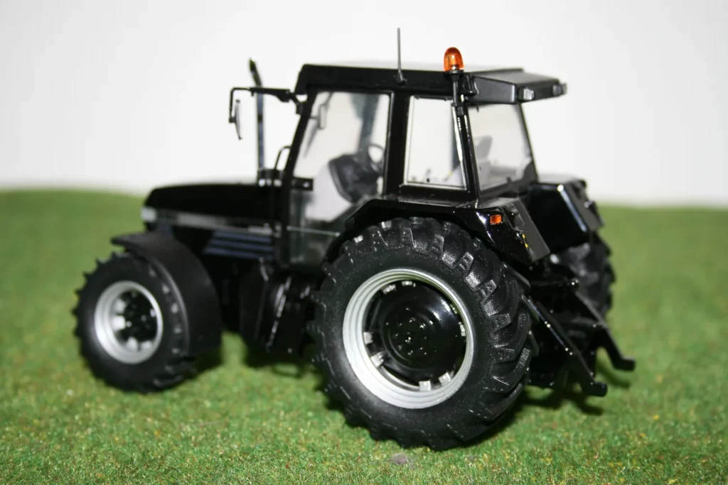 Case IH Maxxum plus 5150 black