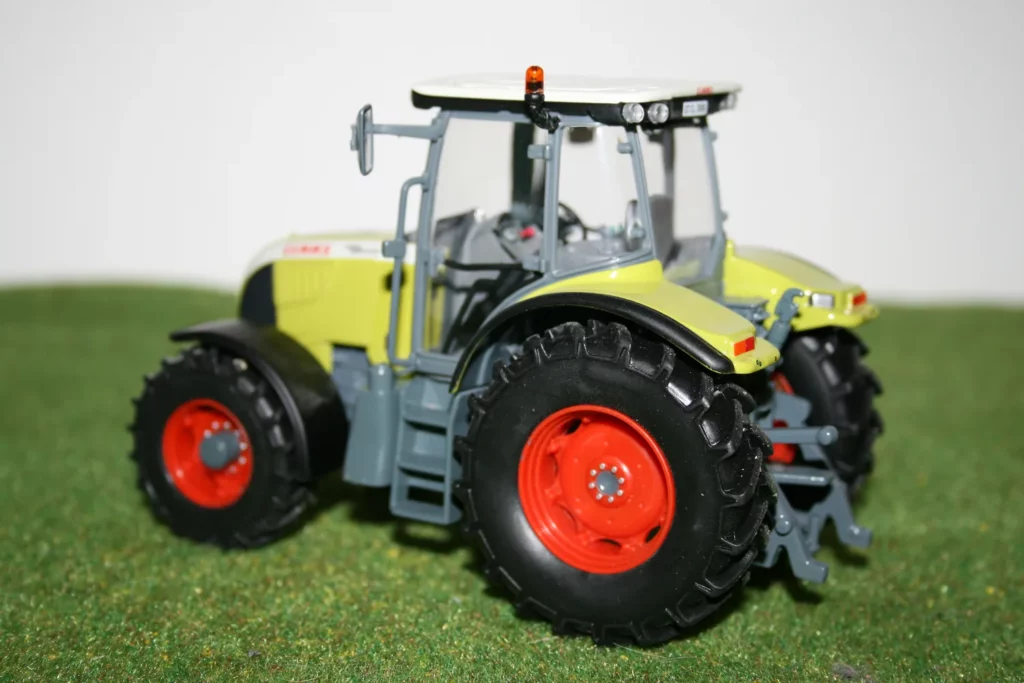 Claas Arès 657 ATZ