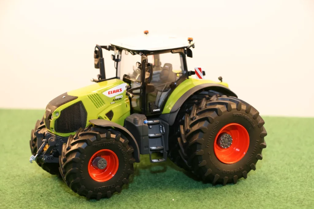 CLAAS Axion 850 St.V roues Trelleborg