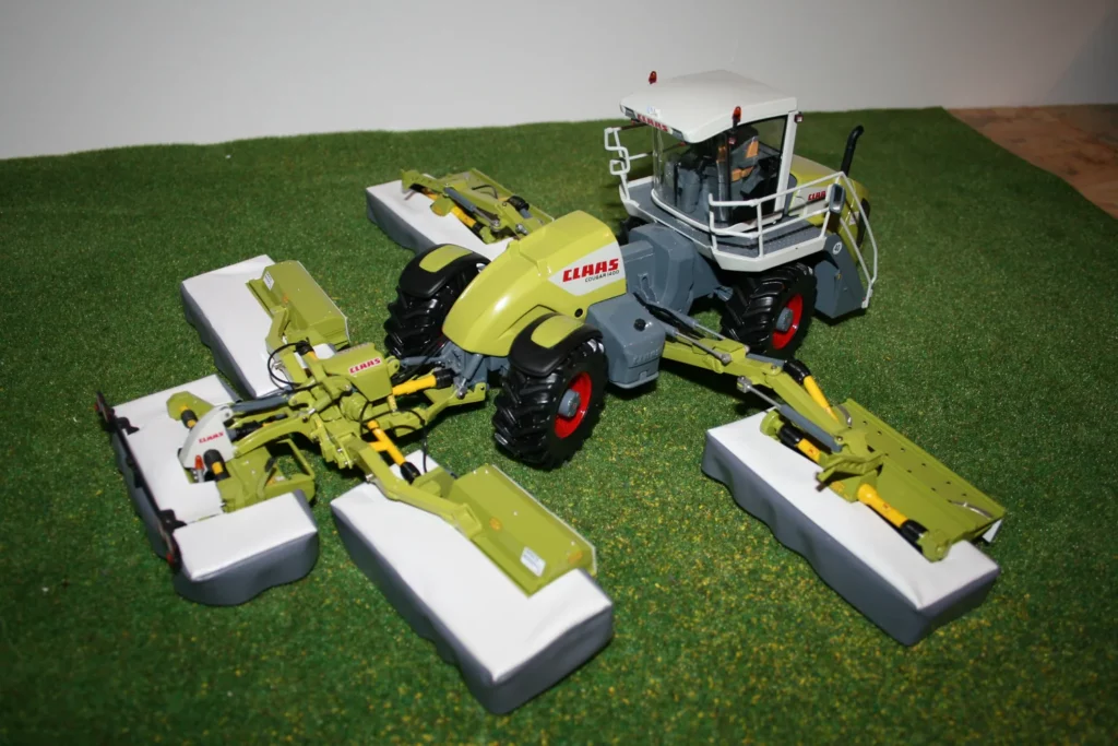 Claas Cougar 1400