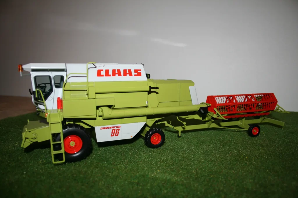 Claas Dominator 96