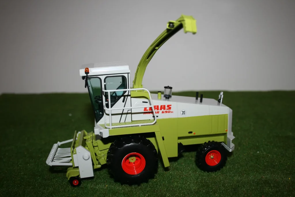 Claas Jaguar 690 SL
