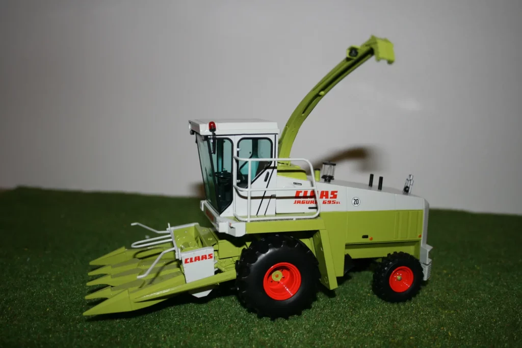 Claas Jaguar 695 SL
