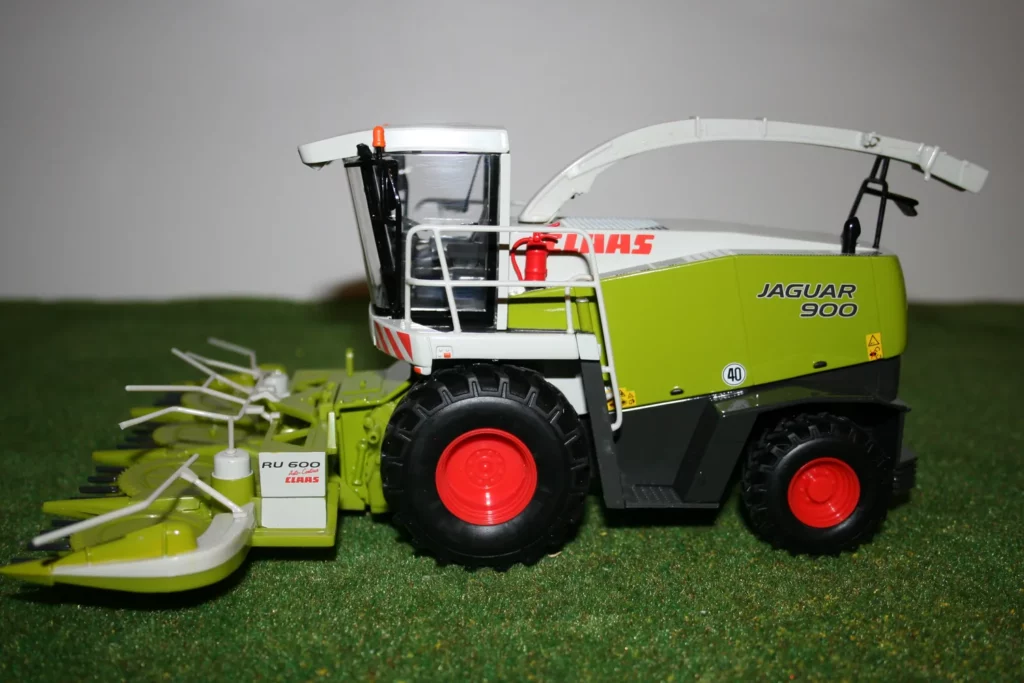 Claas Jaguar 900