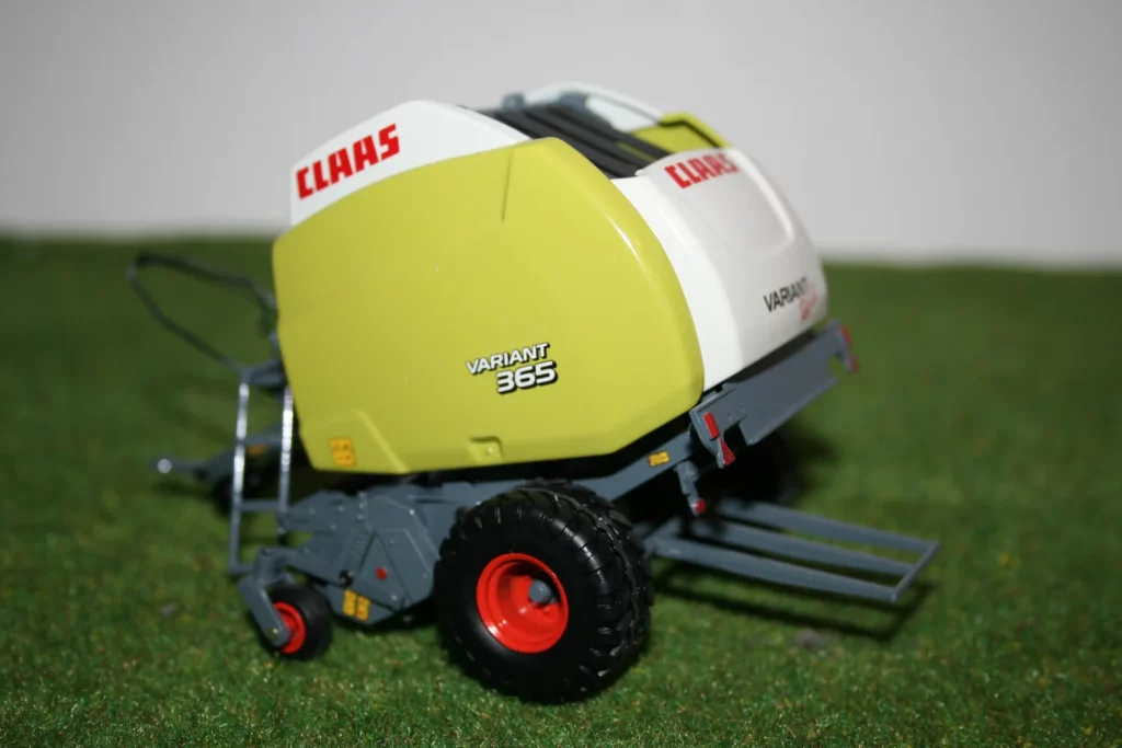 Claas Variant 365