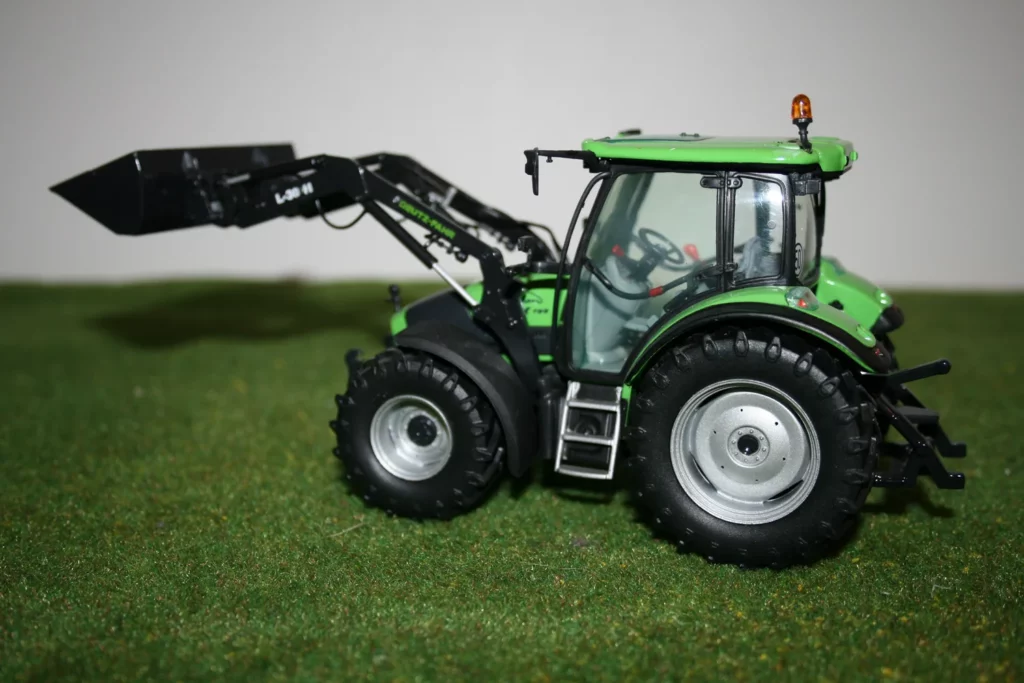 Deutz Fahr K100 chargeur godet
