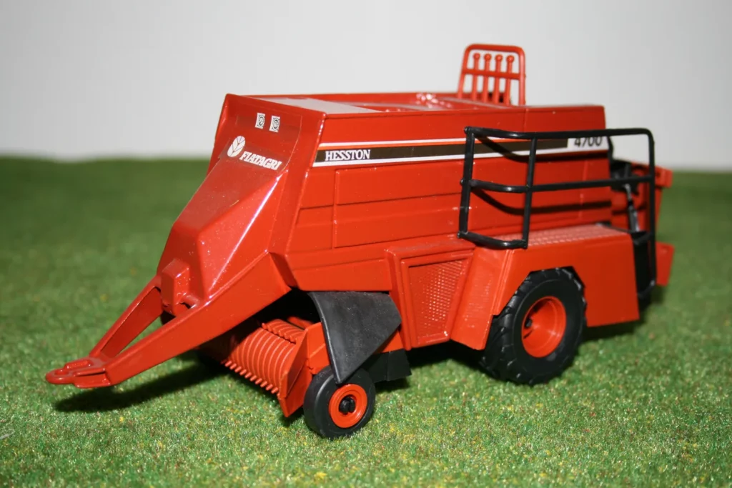 Hesston 4700
