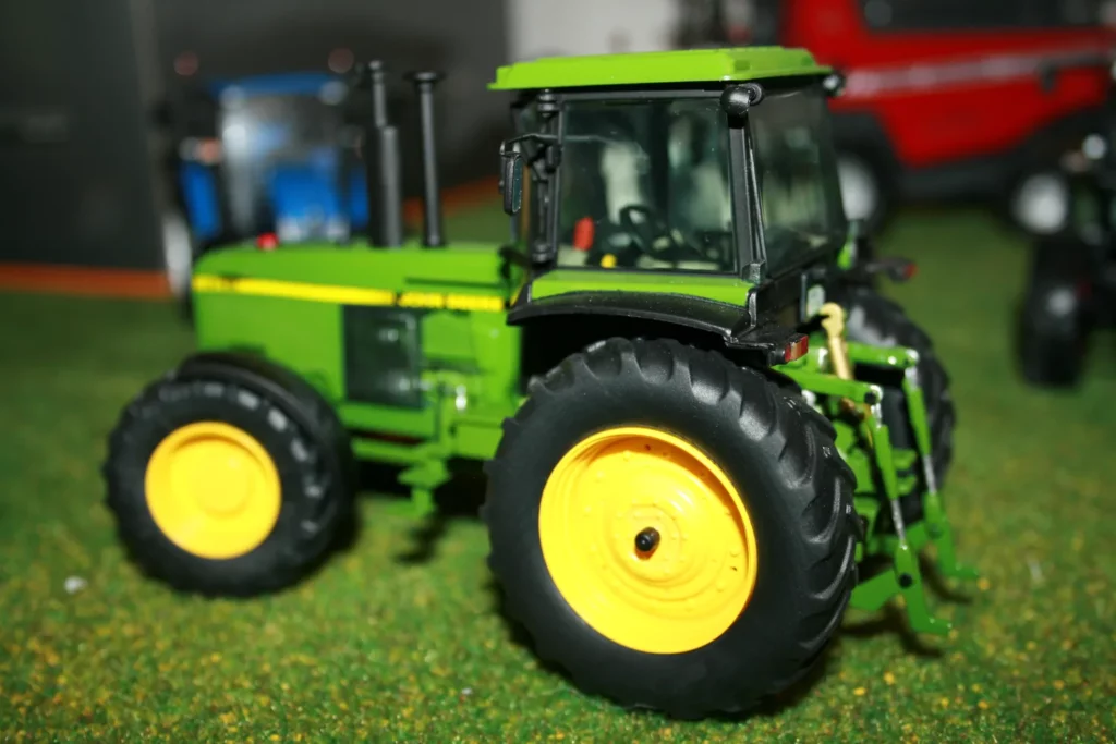 John Deere 4755
