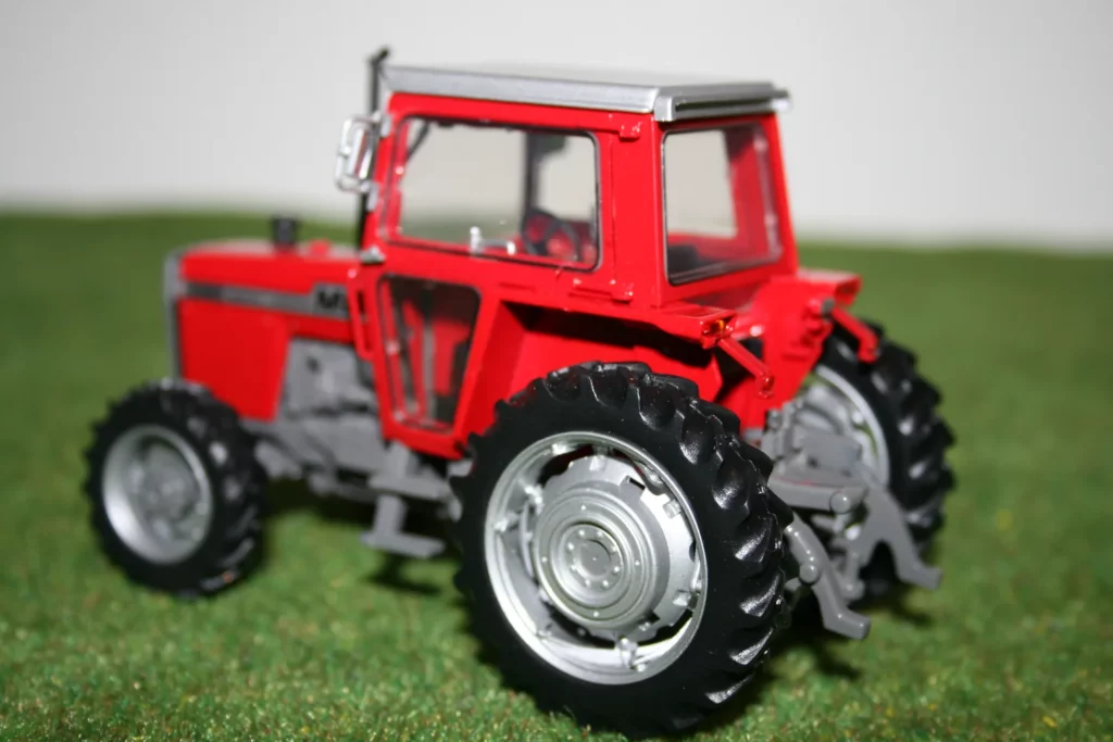 Massey Ferguson 590