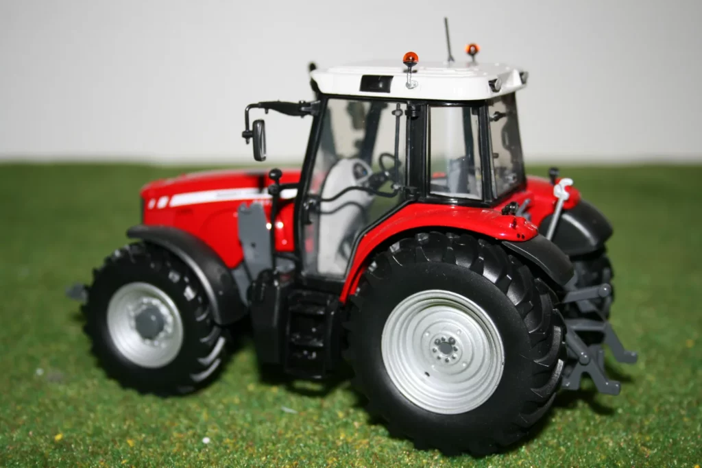 Massey Ferguson 6475
