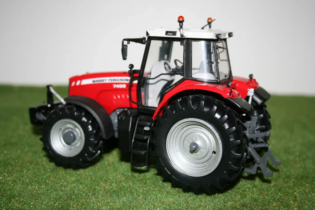 Massey Ferguson 7499
