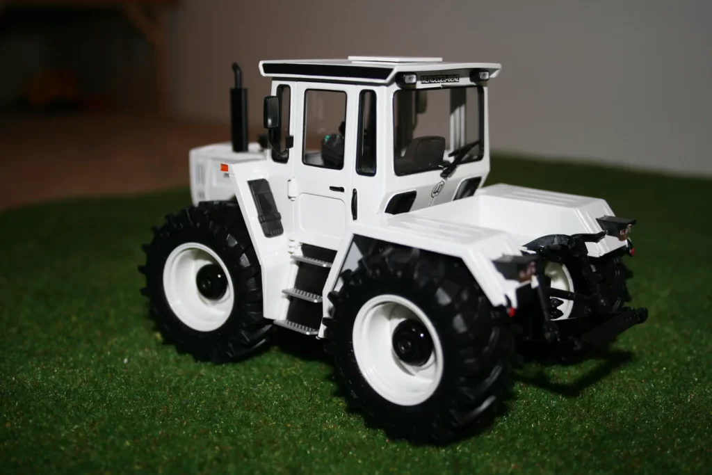 MB Trac 1800 Weiss