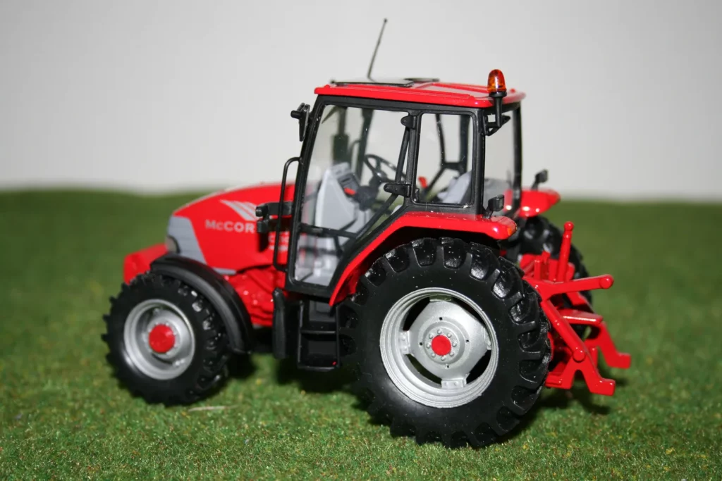 Mc Cormick CX 105