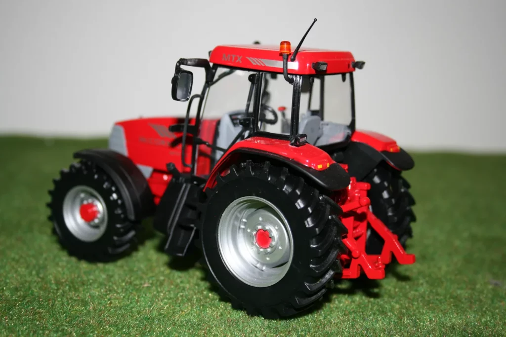 Mc Cormick MTX 175