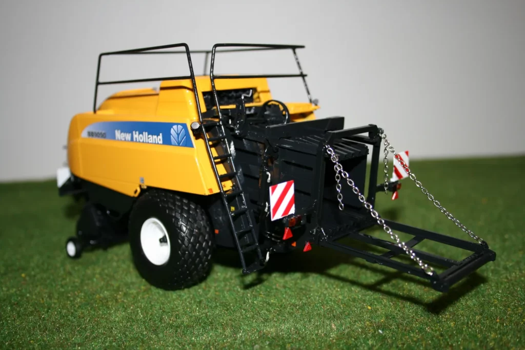 New Holland BB 9090