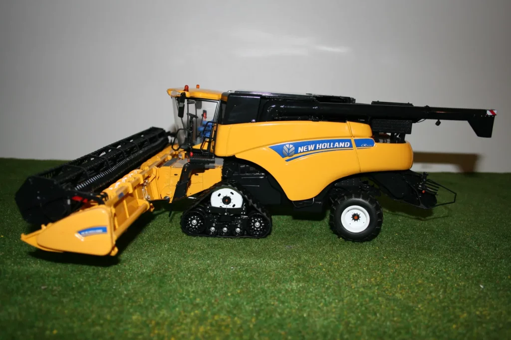 New Holland CR 9090