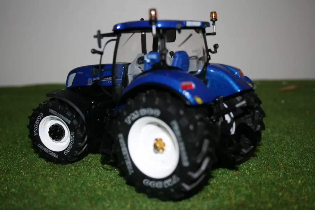 New Holland T7.270 blue power