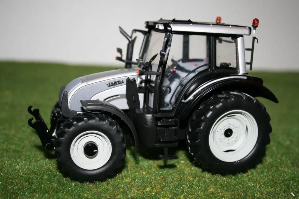 Valtra N111